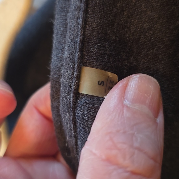 Caslon Charcoal Long Sleeve Tee, %100 Cotton Size S - Picture 6 of 6